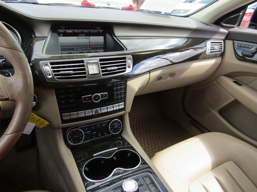 Used 2014 Mercedes-Benz CLS 550 4MATIC image 11