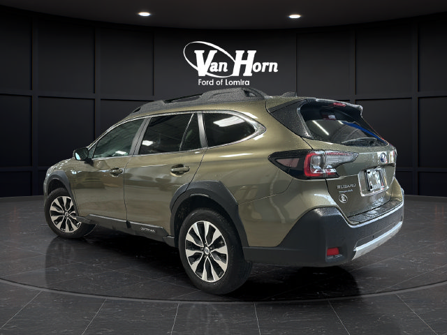 Used 2025 Subaru Outback Limited AWD/4WD image 5