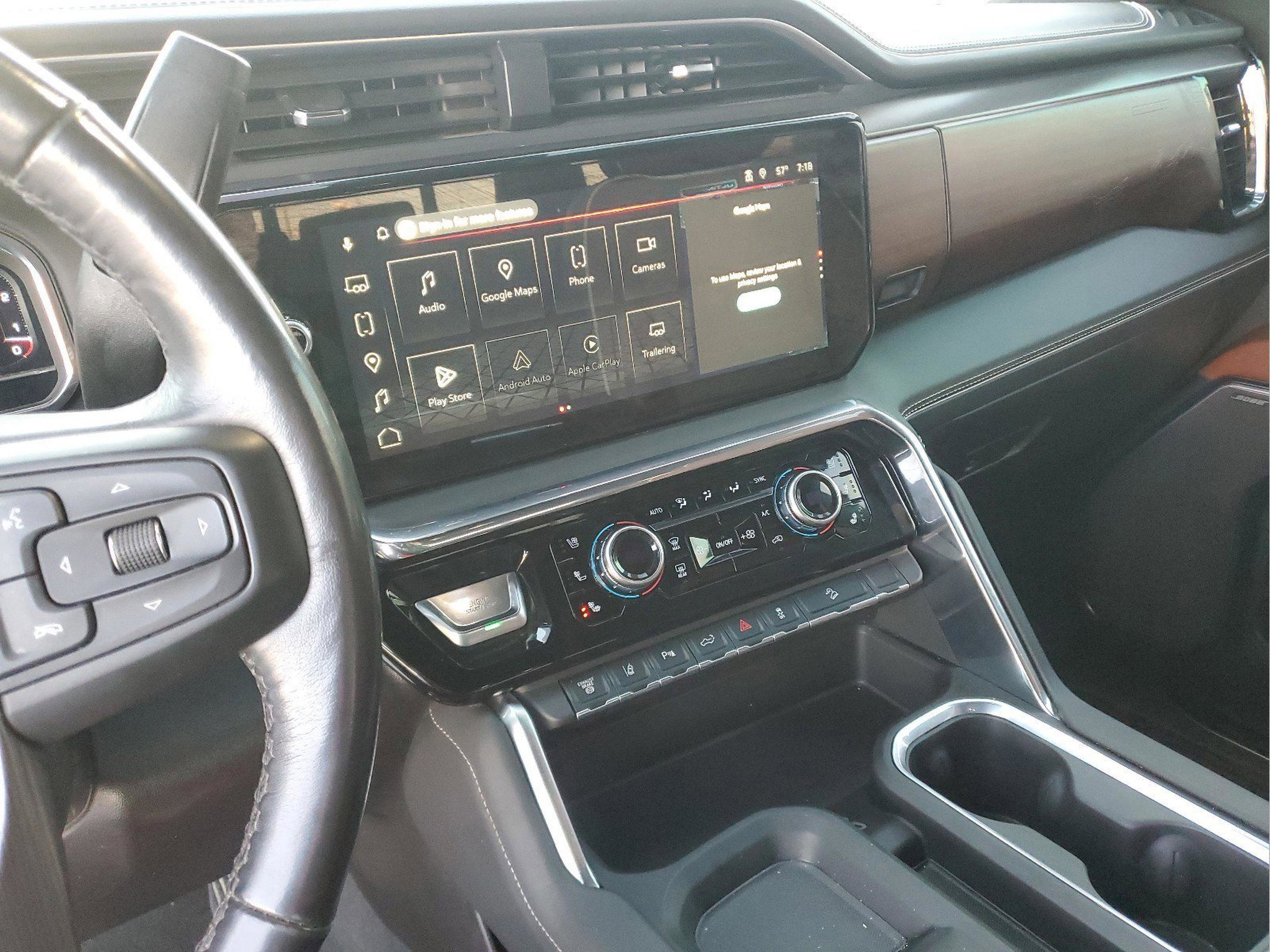 Used 2024 GMC Sierra 3500 Denali Ultimate image 19