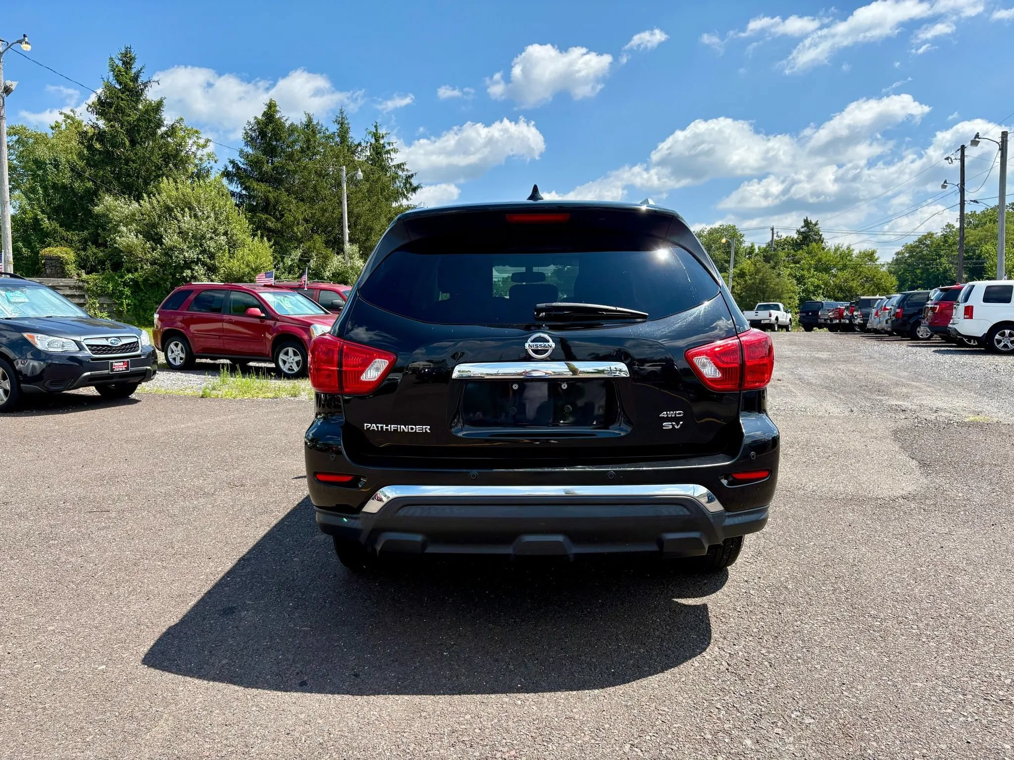 Used 2019 Nissan Pathfinder SV AWD/4WD image 4