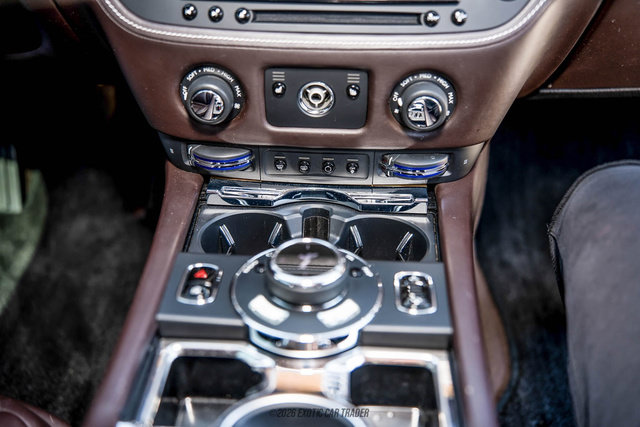 Used 2016 Rolls-Royce Wraith RWD image 44