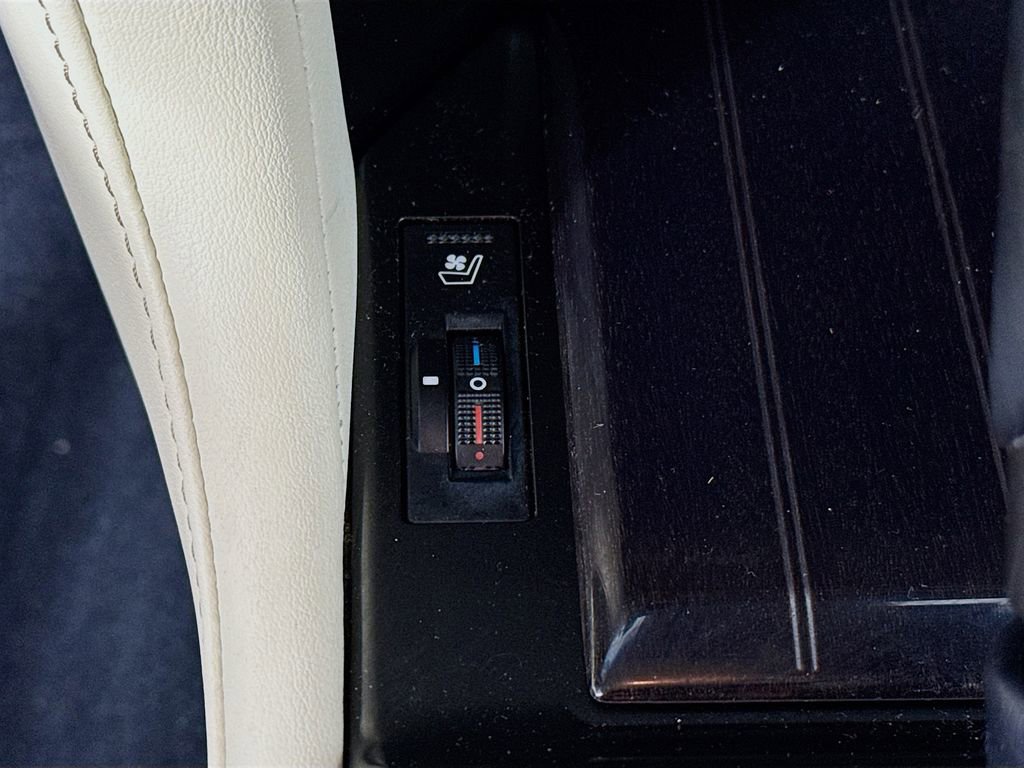 Used 2023 Lexus GX 460 Premium image 20