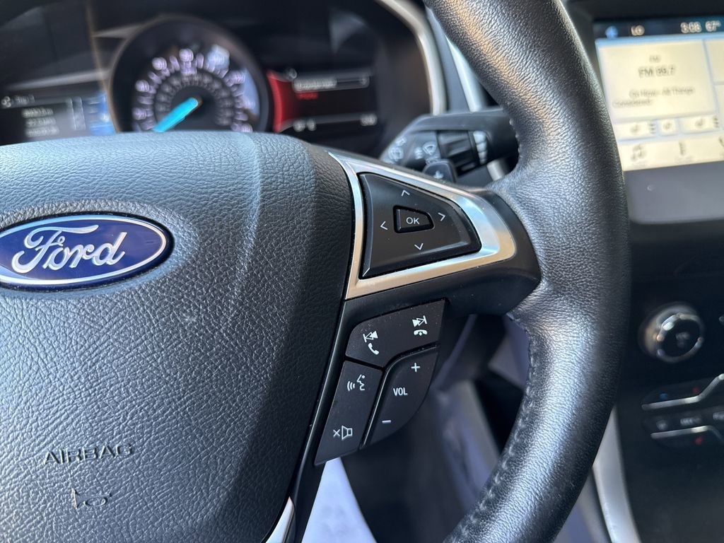 Used 2019 Ford Edge SEL w/ Equipment Group 201A AWD/4WD image 32