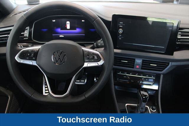 Used 2025 Volkswagen Jetta Sport image 7