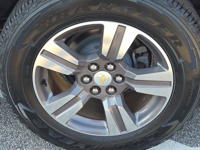 Used 2015 Chevrolet Colorado LT w/ Luxury Package AWD/4WD image 12