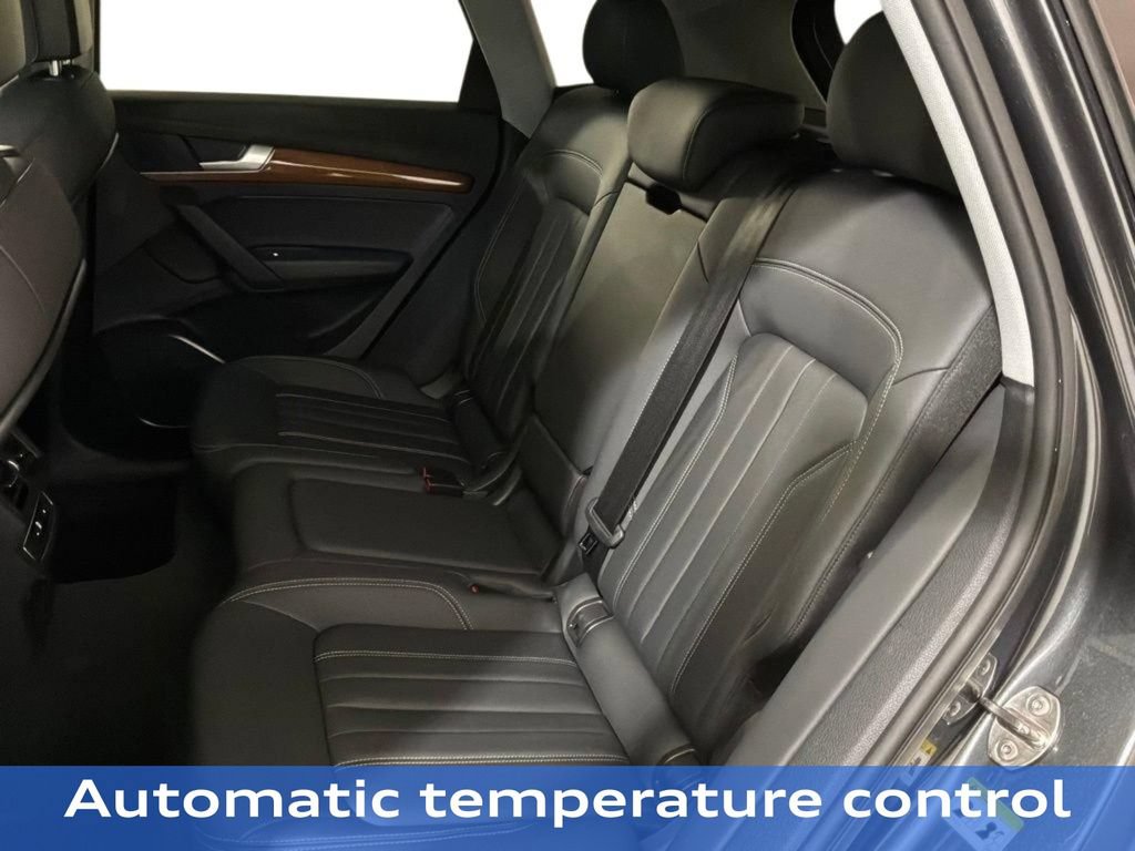 Used 2023 Audi Q5 2.0T Premium w/ Convenience Package AWD/4WD image 19