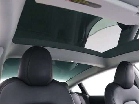 Used 2023 Tesla Model 3 Standard Range image 30