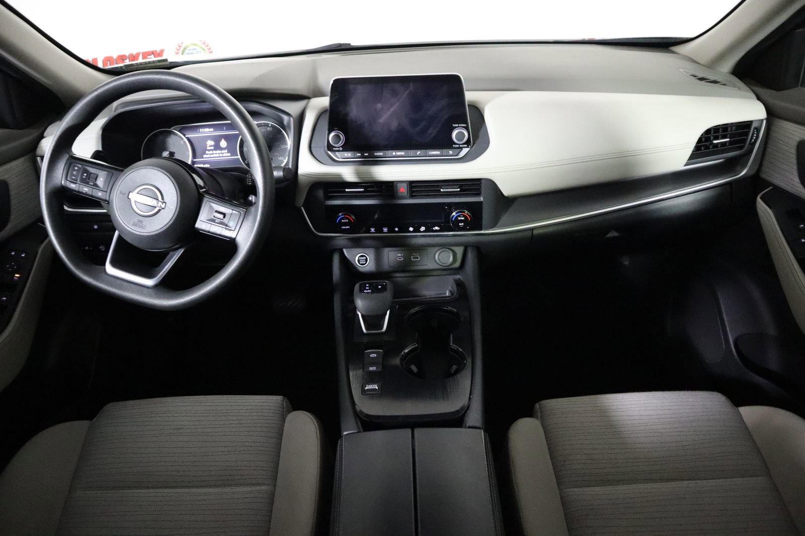 Used 2023 Nissan Rogue SV FWD image 20