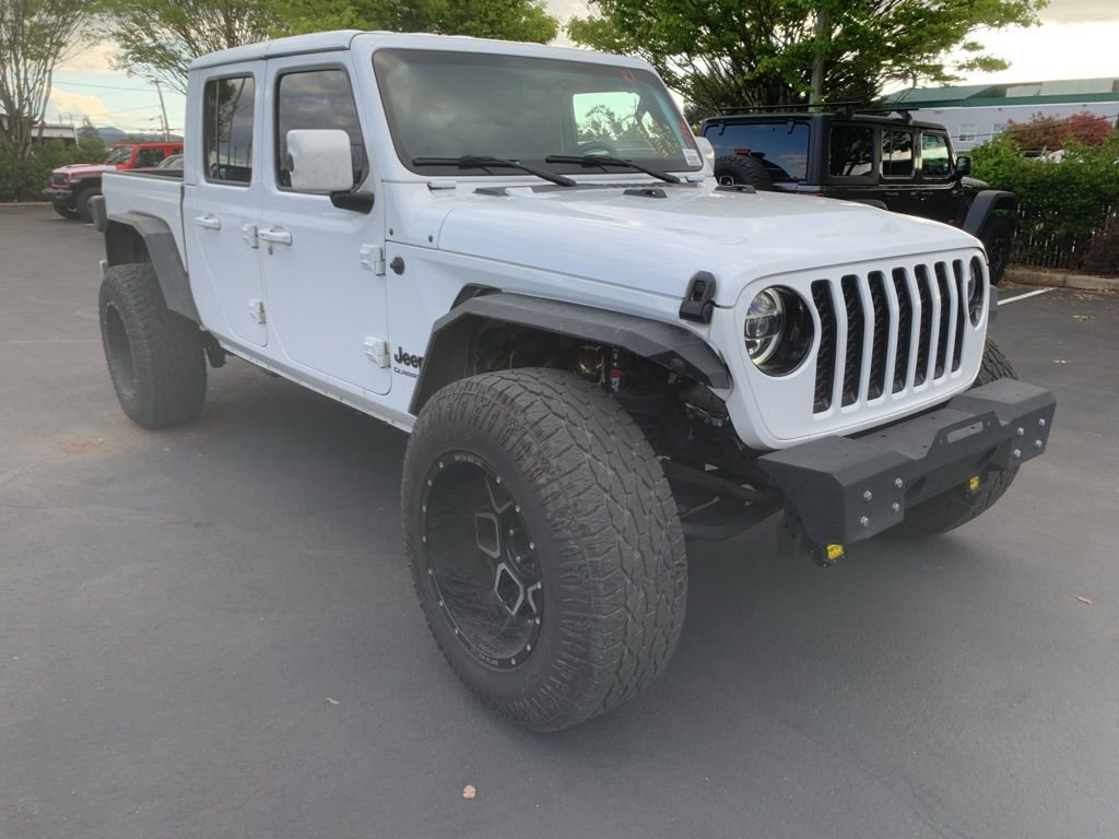 Used 2021 Jeep Gladiator Overland AWD/4WD image 5