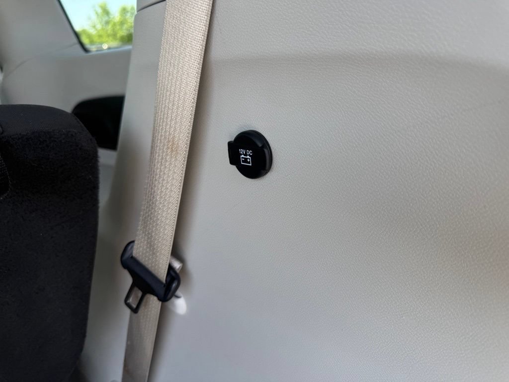 Used 2023 Chrysler Voyager LX FWD image 39