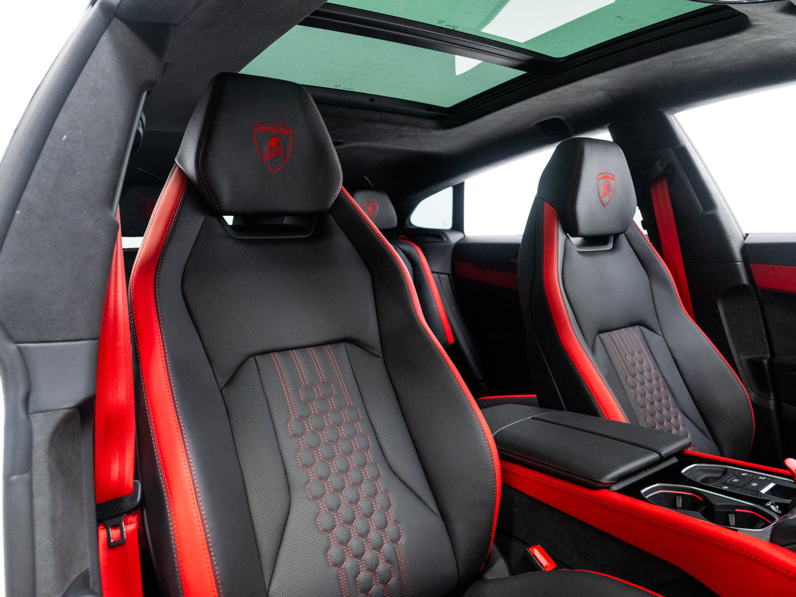 Used 2025 Lamborghini Urus SE AWD/4WD image 58