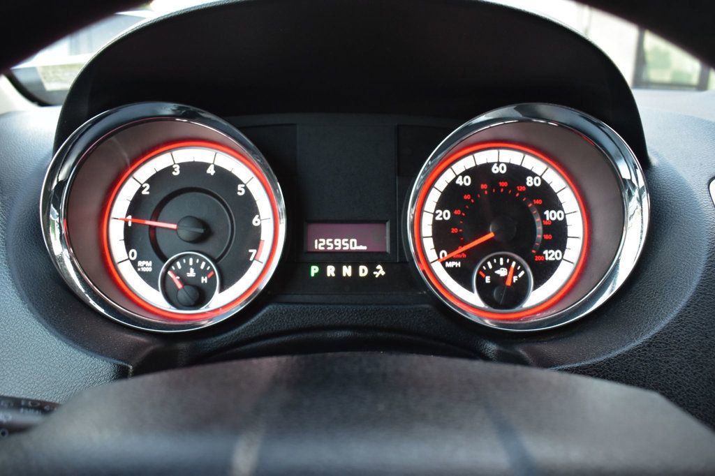 Used 2013 RAM C/V Tradesman image 27