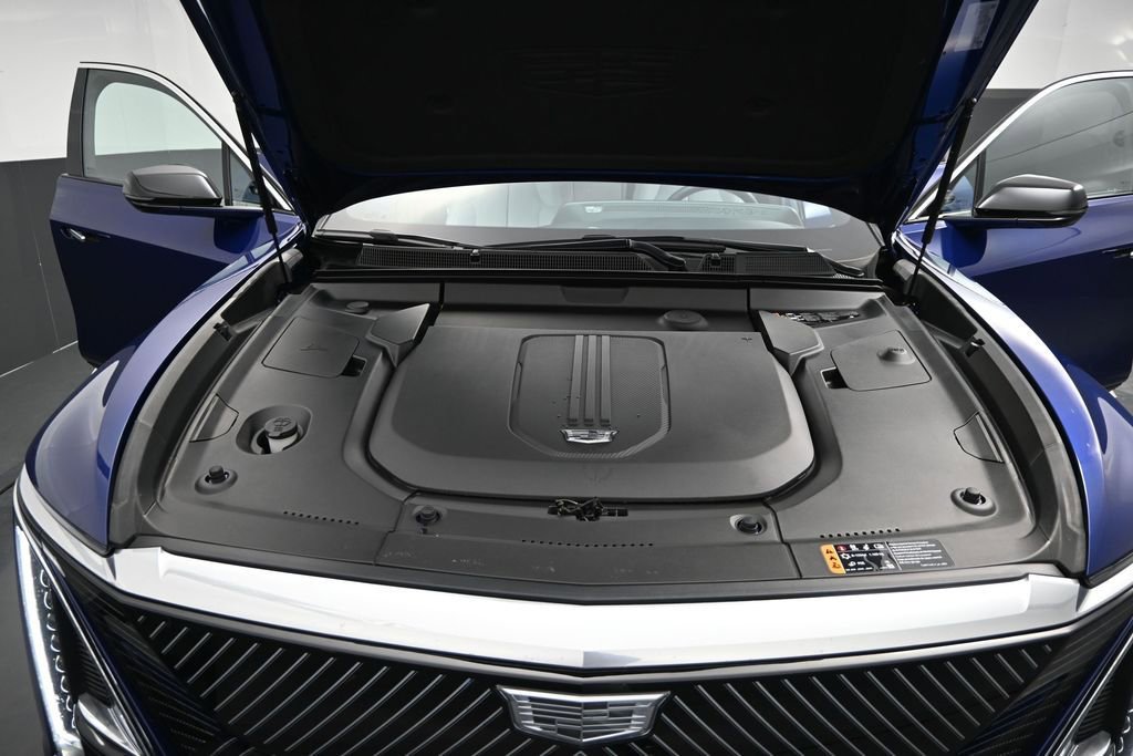 Certified 2024 Cadillac Lyriq Luxury w/ LPO, Floor Liner Package AWD/4WD image 18