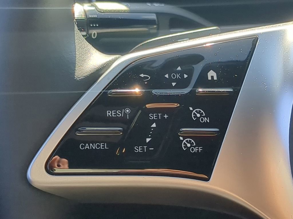 New 2025 Mercedes-Benz C 300 4MATIC Sedan image 11