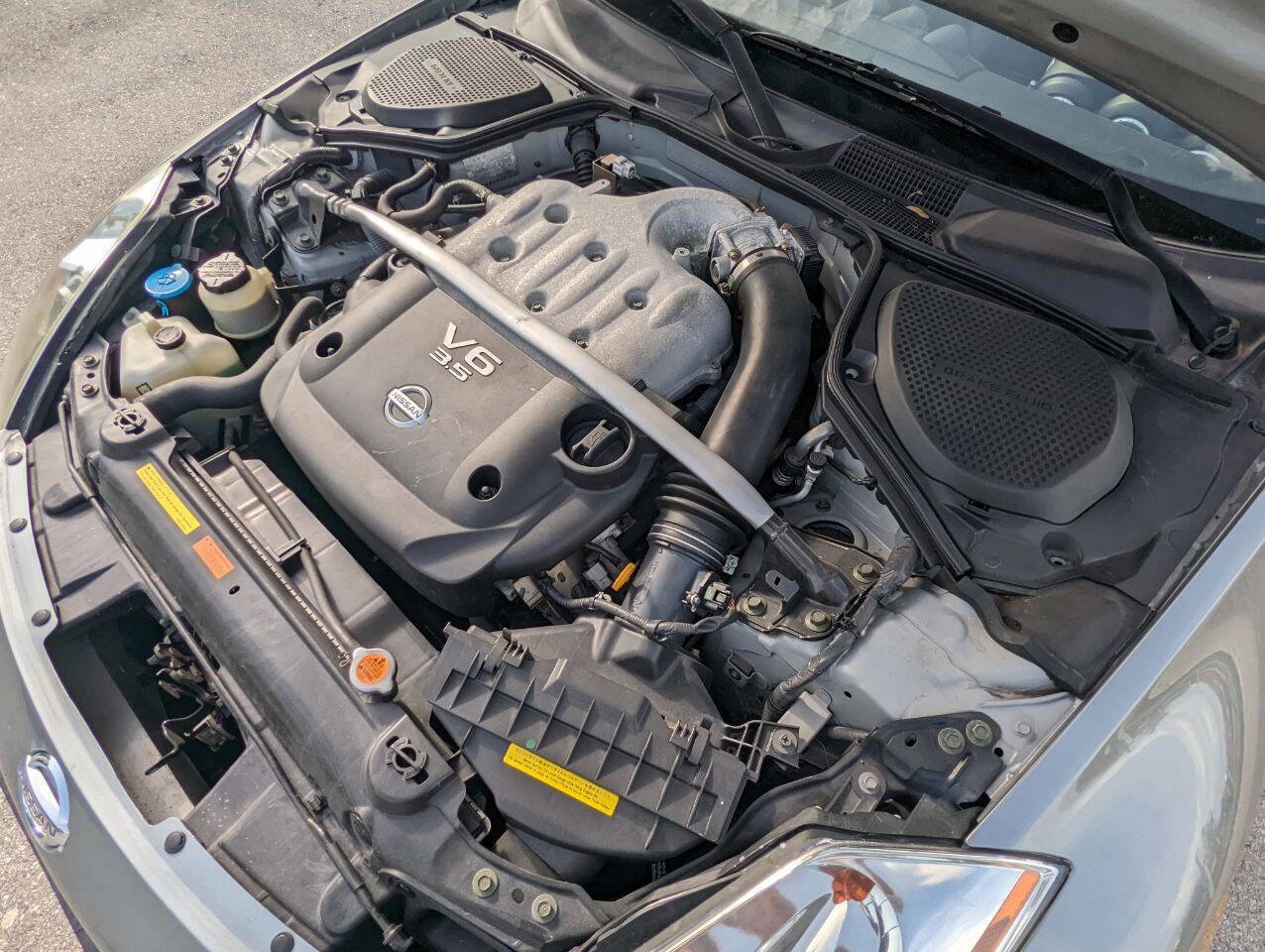 Used 2004 Nissan 350Z Touring image 20