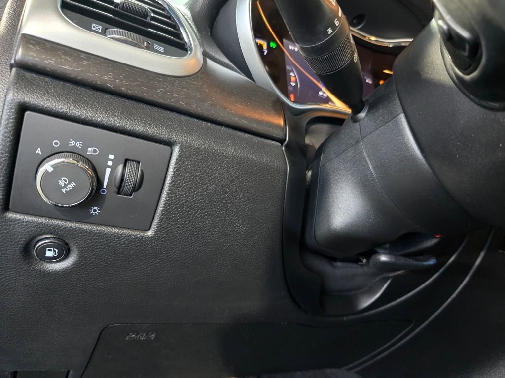 Used 2015 Jeep Grand Cherokee Altitude RWD image 14