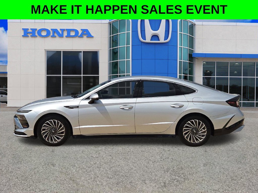 Used 2025 Hyundai Sonata SEL FWD image 6