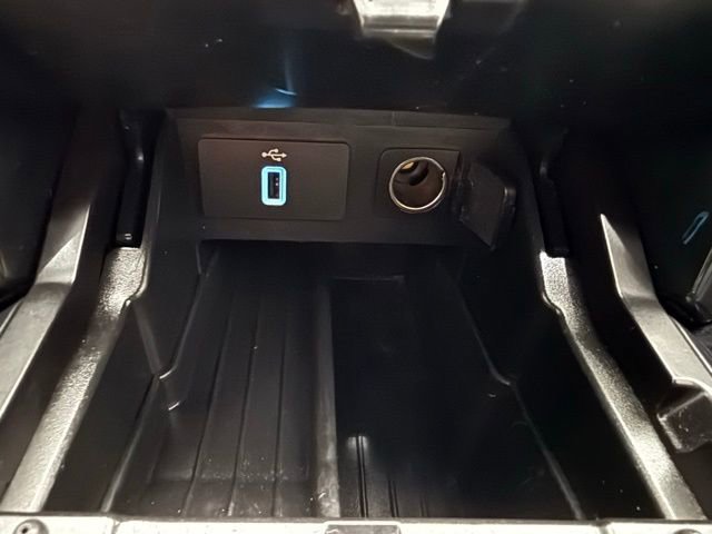 Used 2017 Ford Explorer XLT w/ Equipment Group 202A image 41