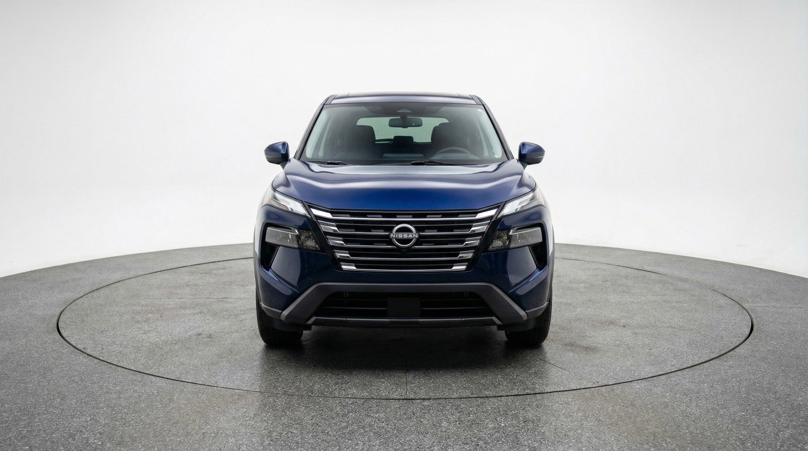 Used 2025 Nissan Rogue SV image 2