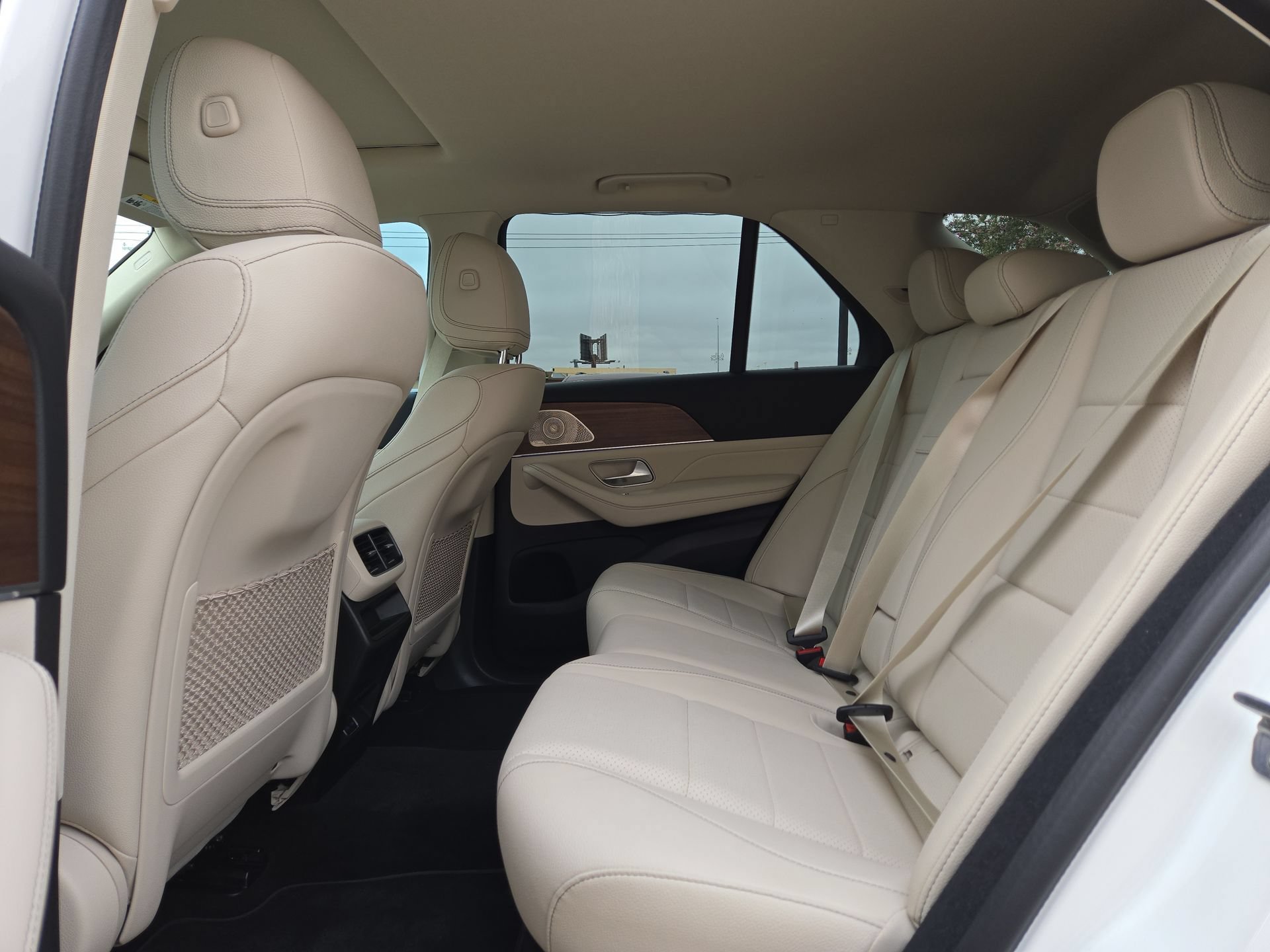 Used 2024 Mercedes-Benz GLE 450 4MATIC image 13