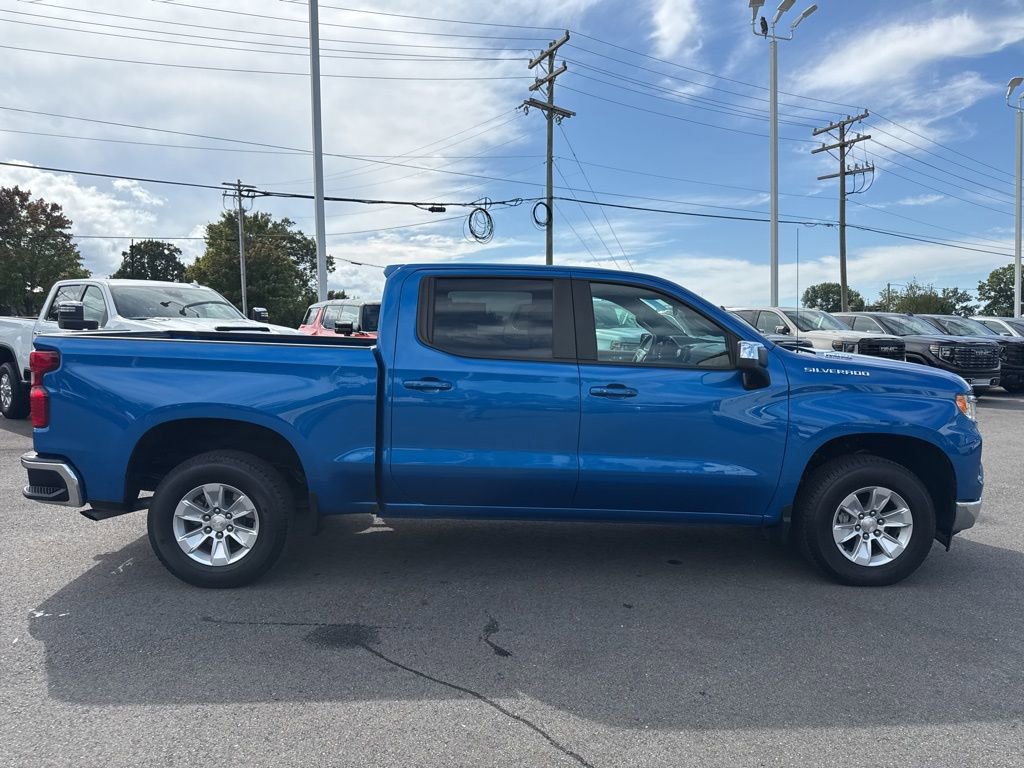 Used 2023 Chevrolet Silverado 1500 LT w/ Leather Package image 6