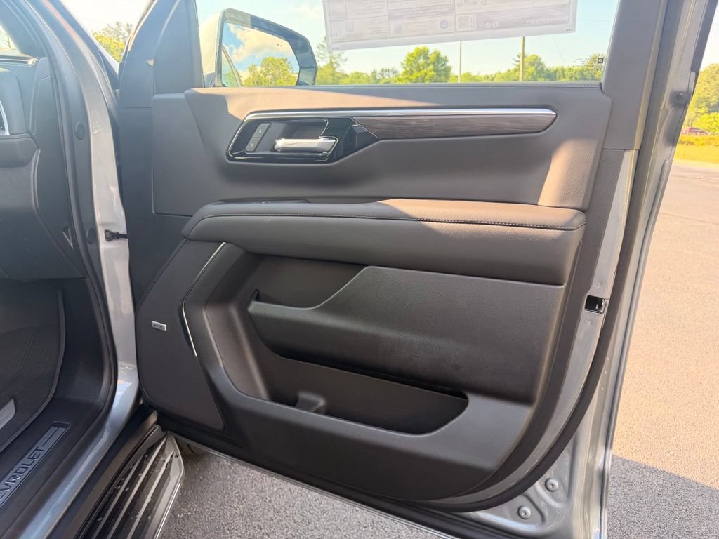 New 2026 Chevrolet Tahoe LT w/ Comfort Package AWD/4WD image 40