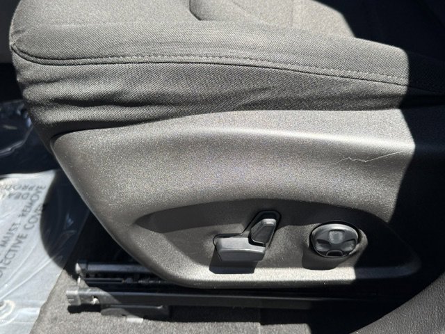 Used 2018 Jeep Renegade Latitude w/ Popular Equipment Group image 12