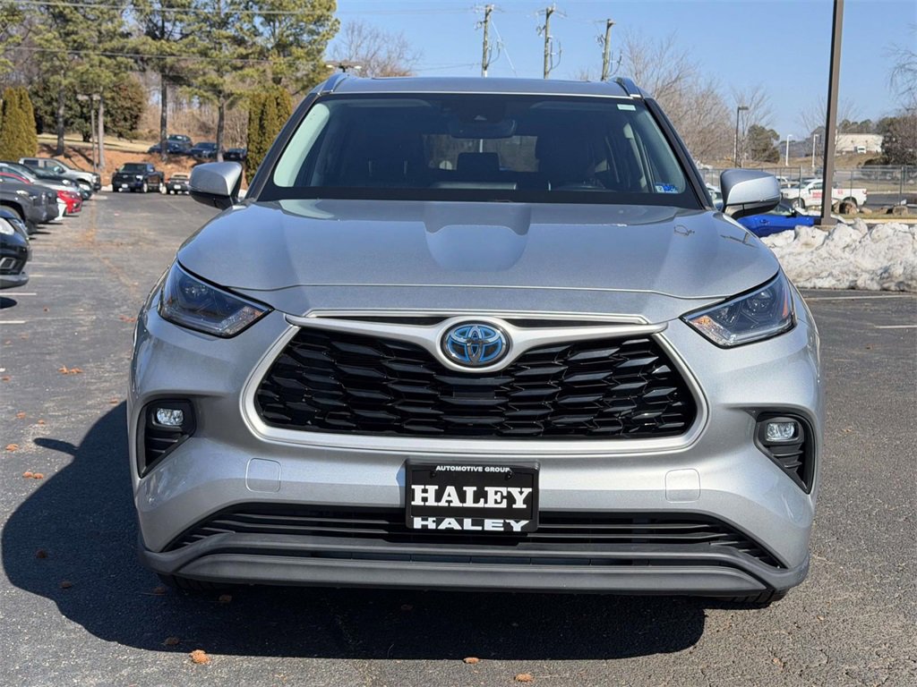 Certified 2021 Toyota Highlander XLE image 24