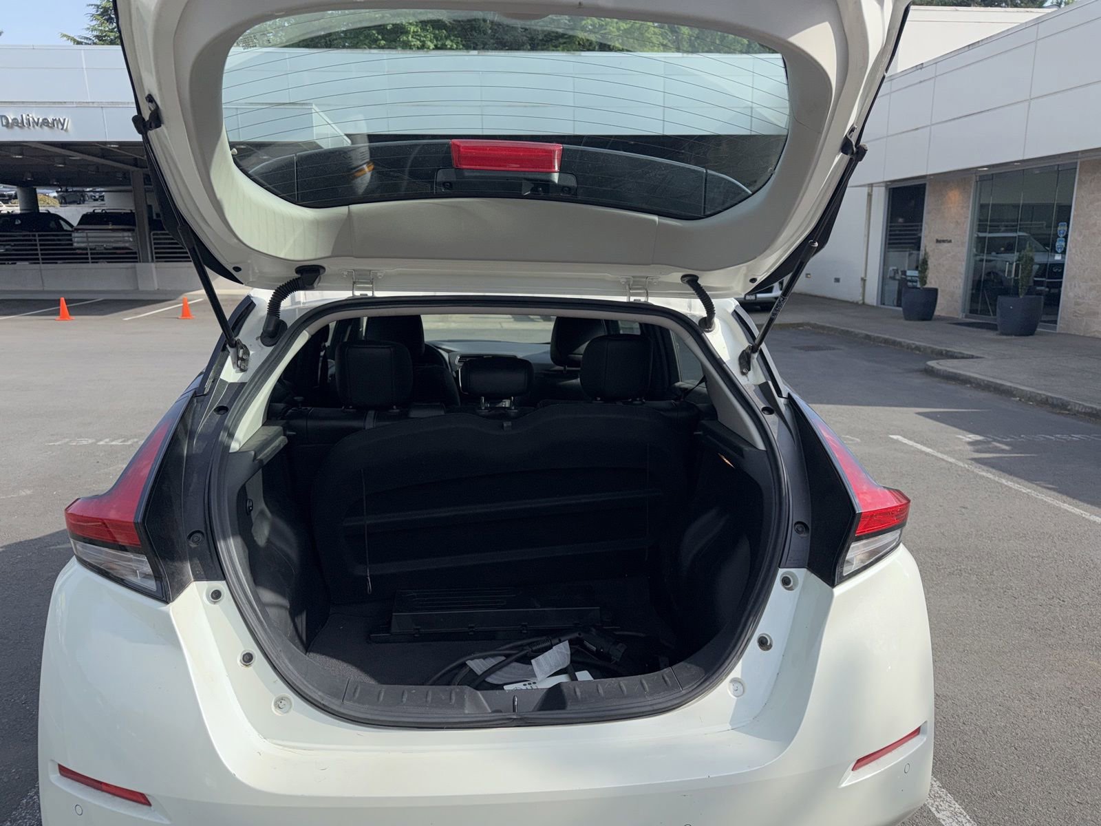 Used 2022 Nissan Leaf SL Plus FWD image 11