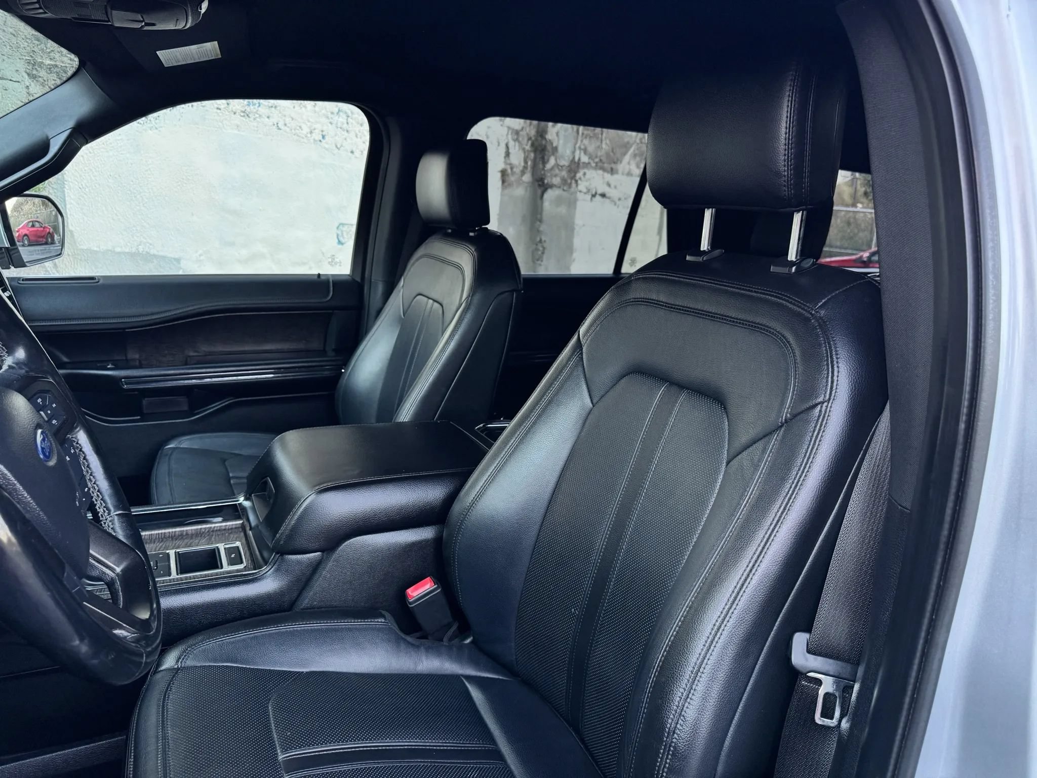 Used 2018 Ford Expedition Limited RWD image 16