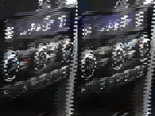 Used 2022 Subaru Ascent Limited w/ Technology Package image 37