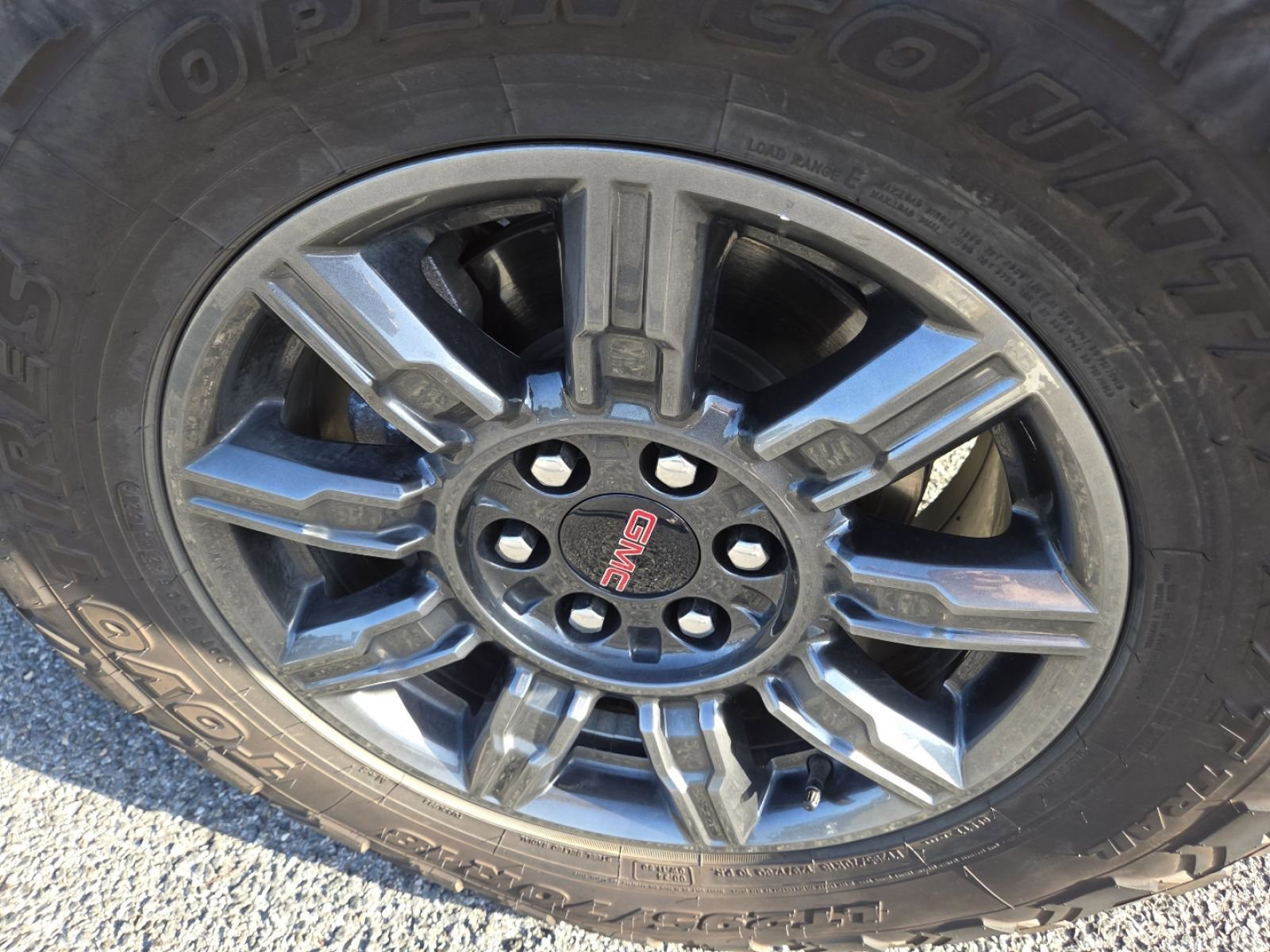 Used 2024 GMC Sierra 1500 AT4X image 16