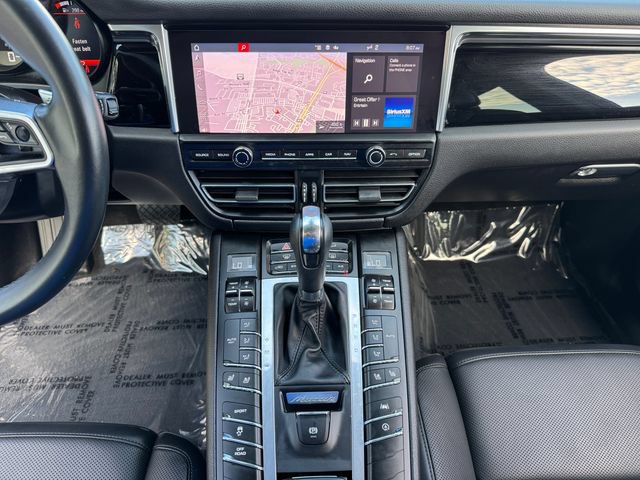 Used 2021 Porsche Macan AWD/4WD image 25