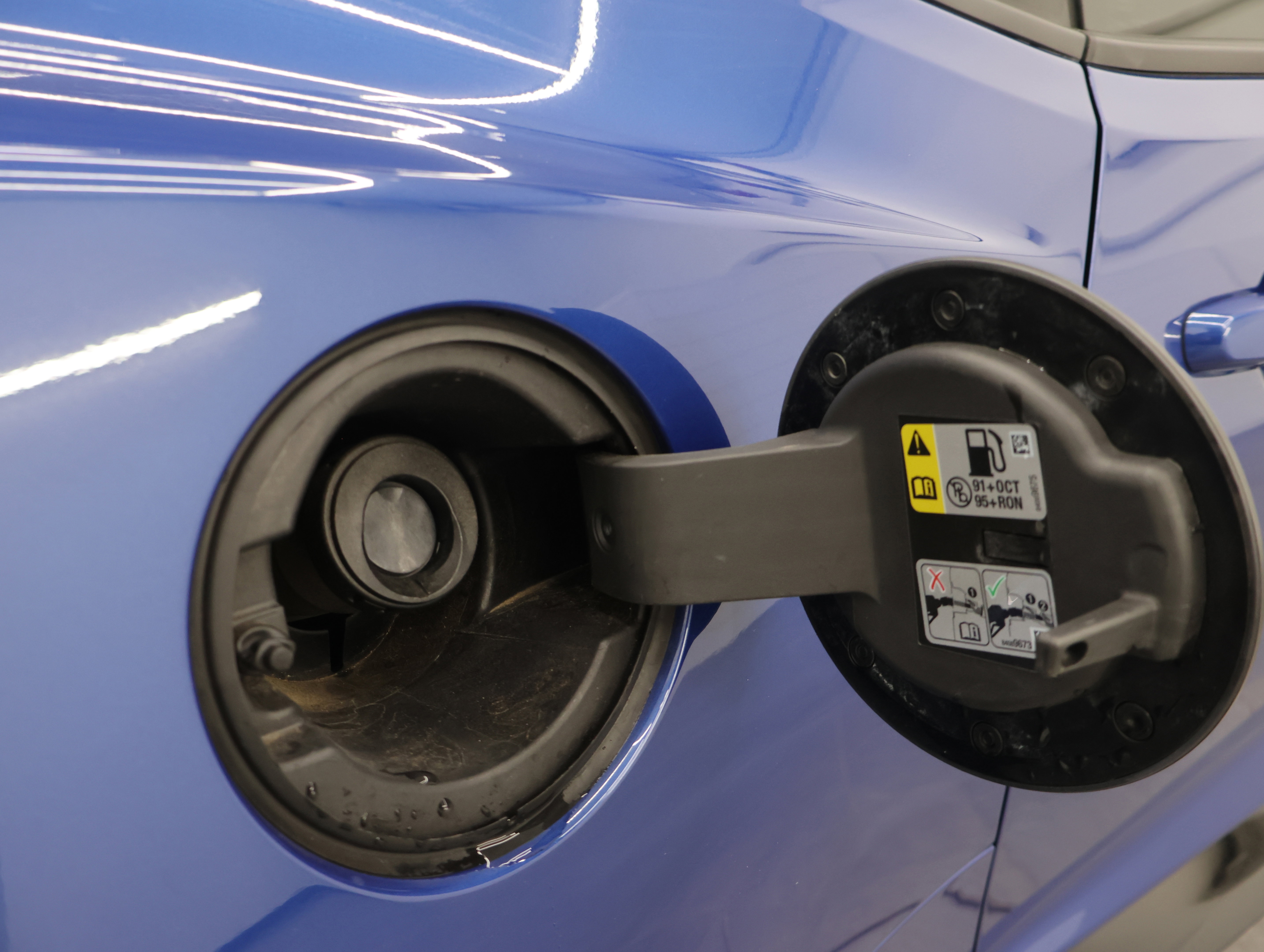 Used 2023 Chevrolet Camaro ZL1 RWD image 25