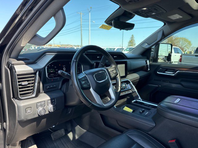 Used 2024 GMC Sierra 2500 Denali w/ Denali Reserve Package image 4