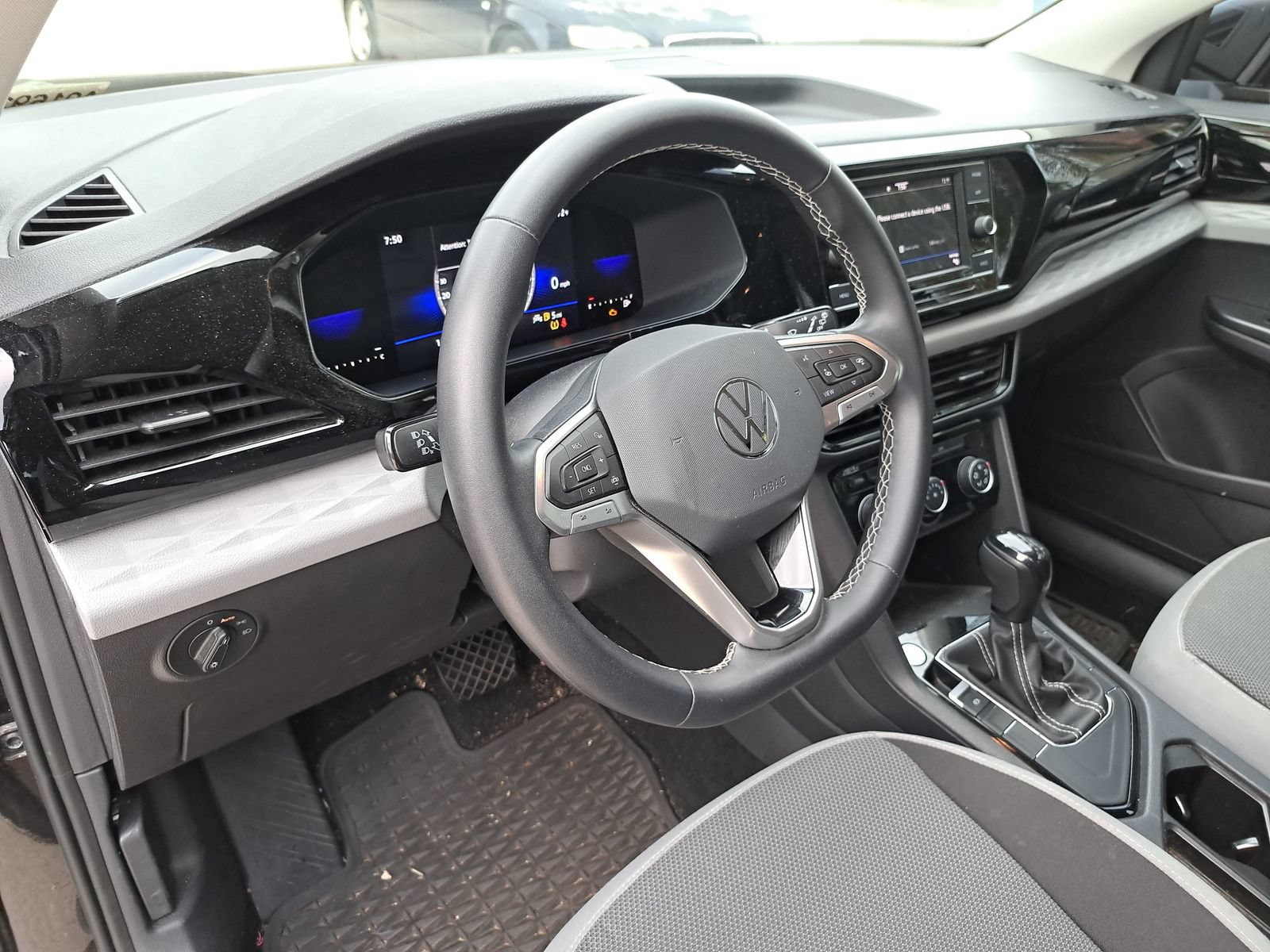 Used 2023 Volkswagen Taos S FWD image 10