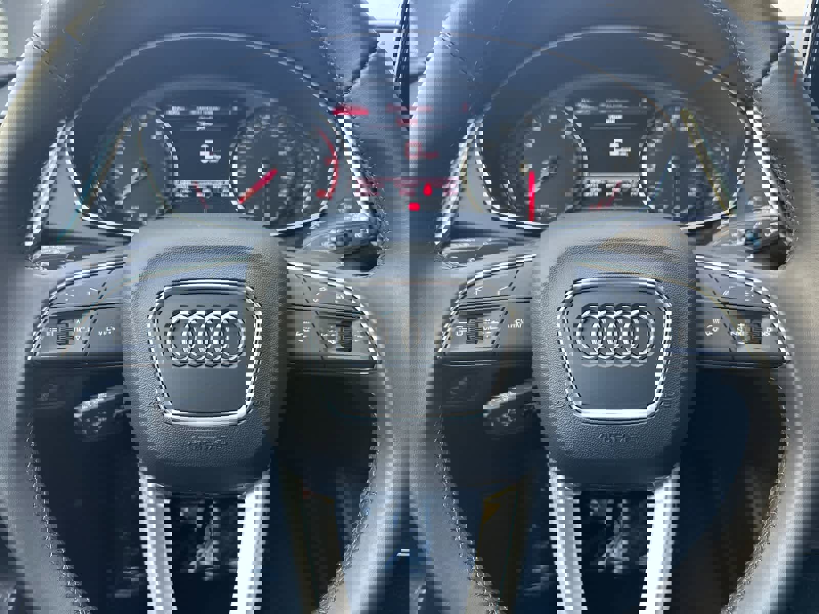 Used 2023 Audi Q5 2.0T Premium w/ Convenience Package image 23