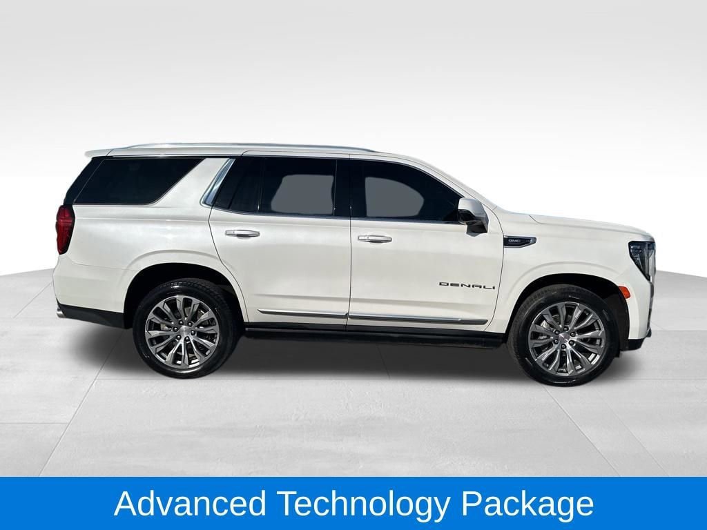 Used 2021 GMC Yukon Denali w/ Denali Premium Package AWD/4WD image 3