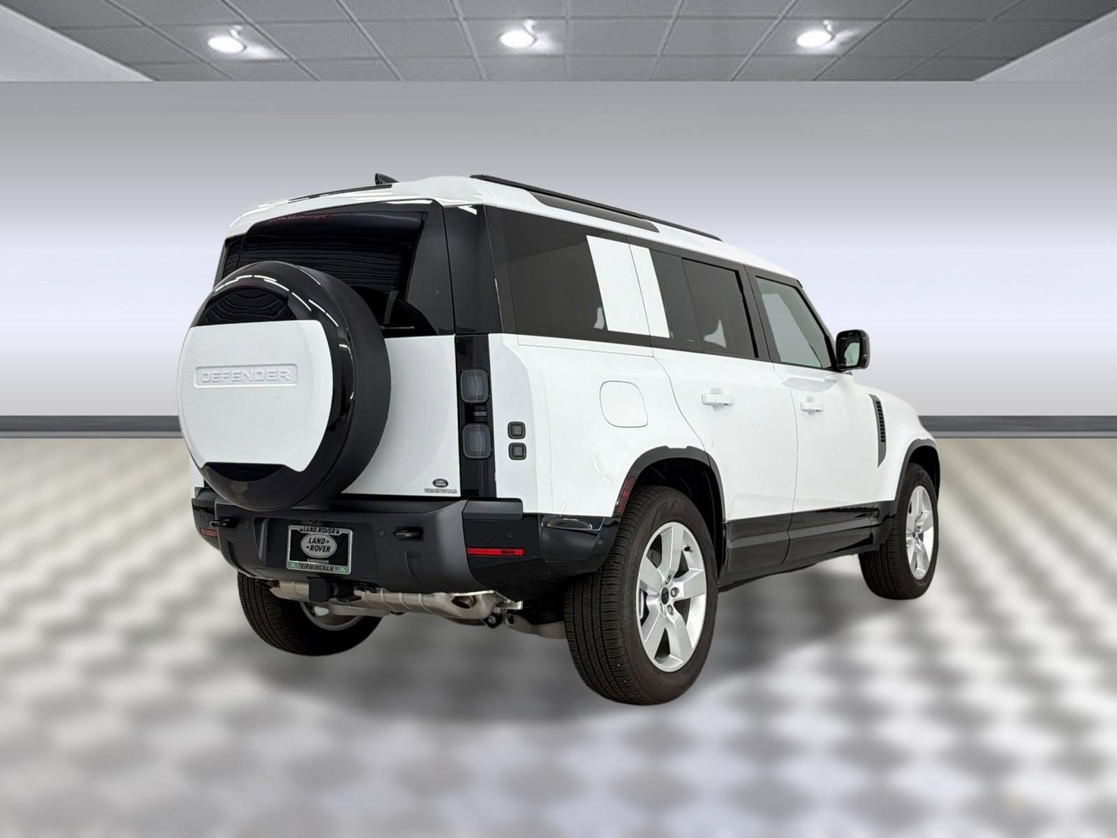 New 2026 Land Rover Defender 110 X-Dynamic SE AWD/4WD image 9