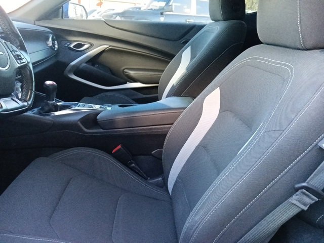 Used 2022 Chevrolet Camaro LT w/ RS Package image 15