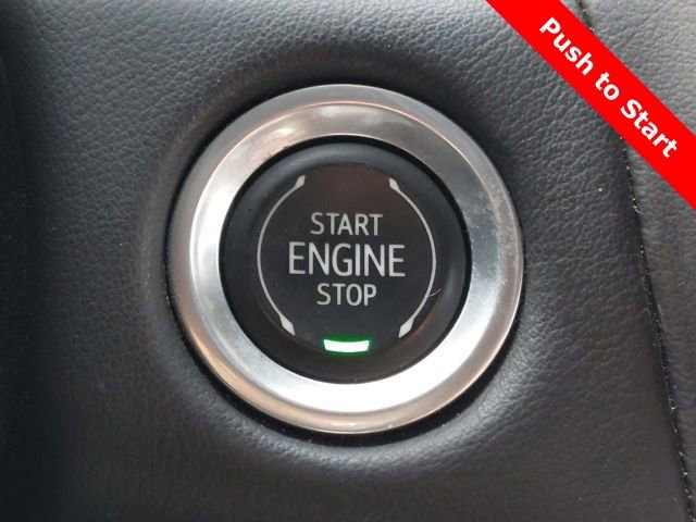 Used 2023 GMC Yukon SLE image 17