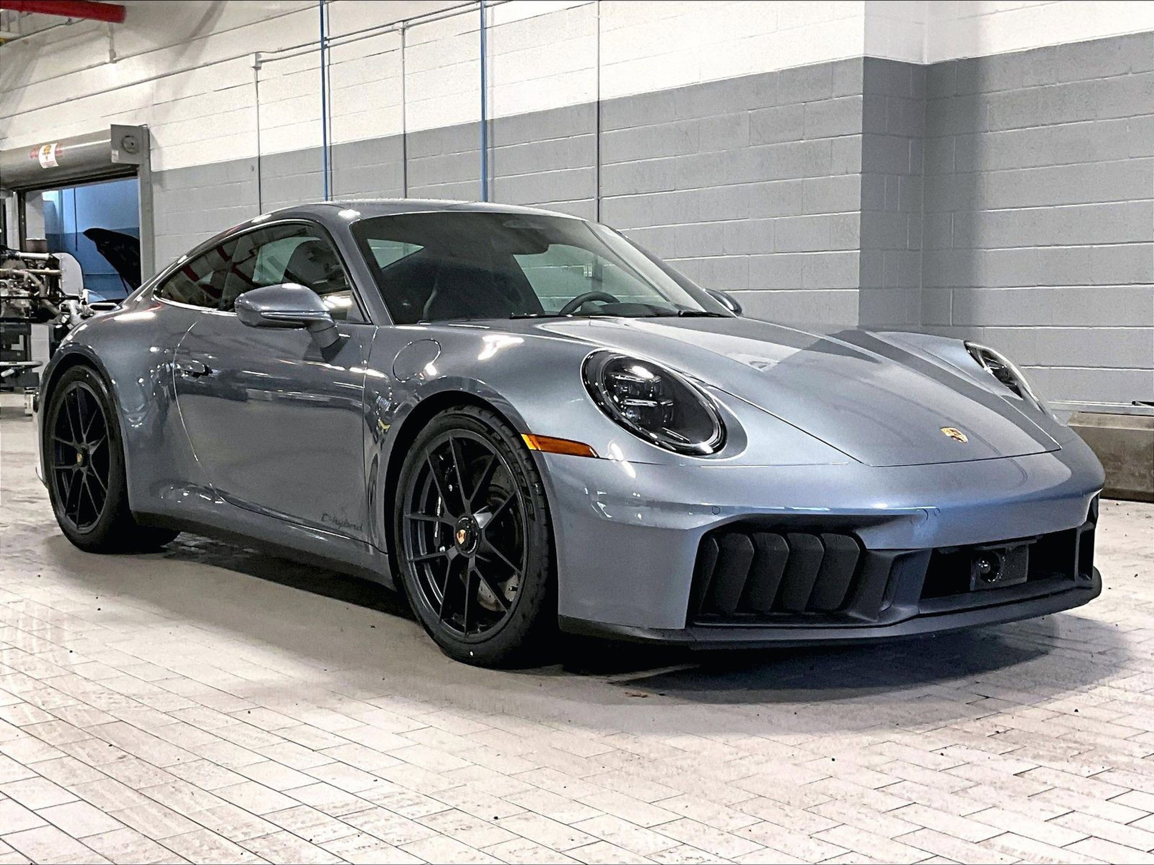 New 2026 Porsche 911 Carrera 4 GTS image 7