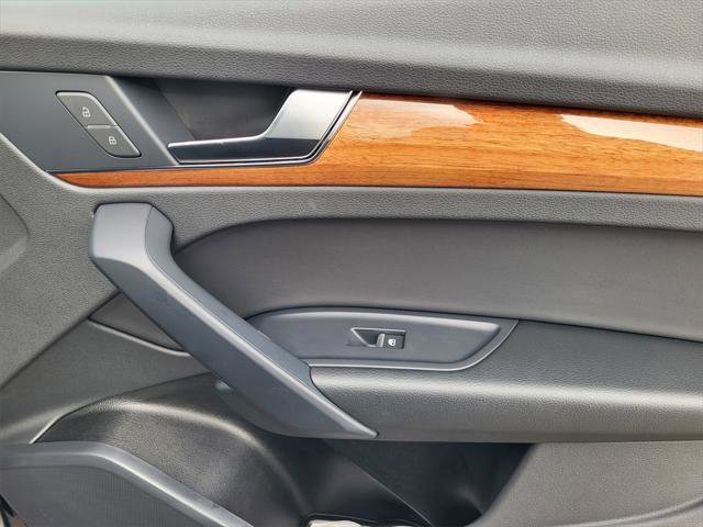 Certified 2023 Audi Q5 2.0T Premium w/ Convenience Package image 17