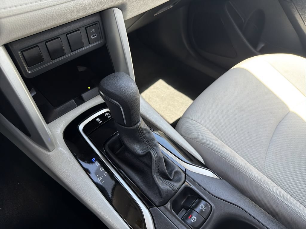 Used 2024 Toyota Corolla Cross LE FWD image 25