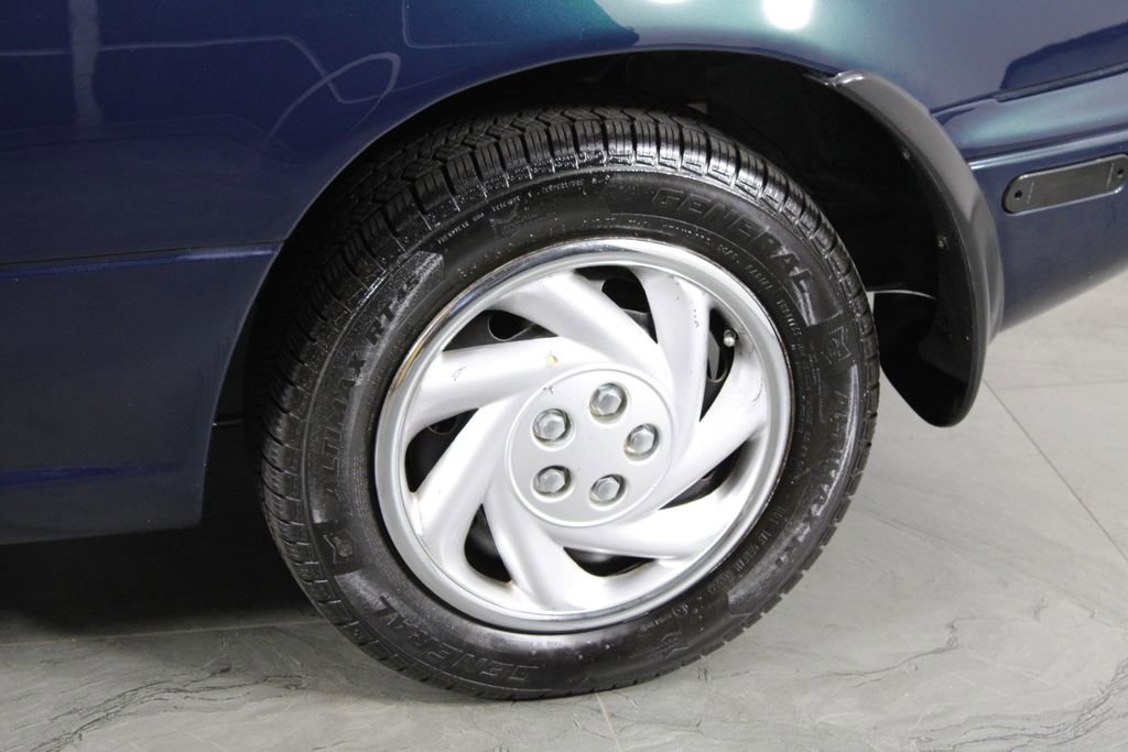 Used 1996 MAZDA MX-5 Miata image 11