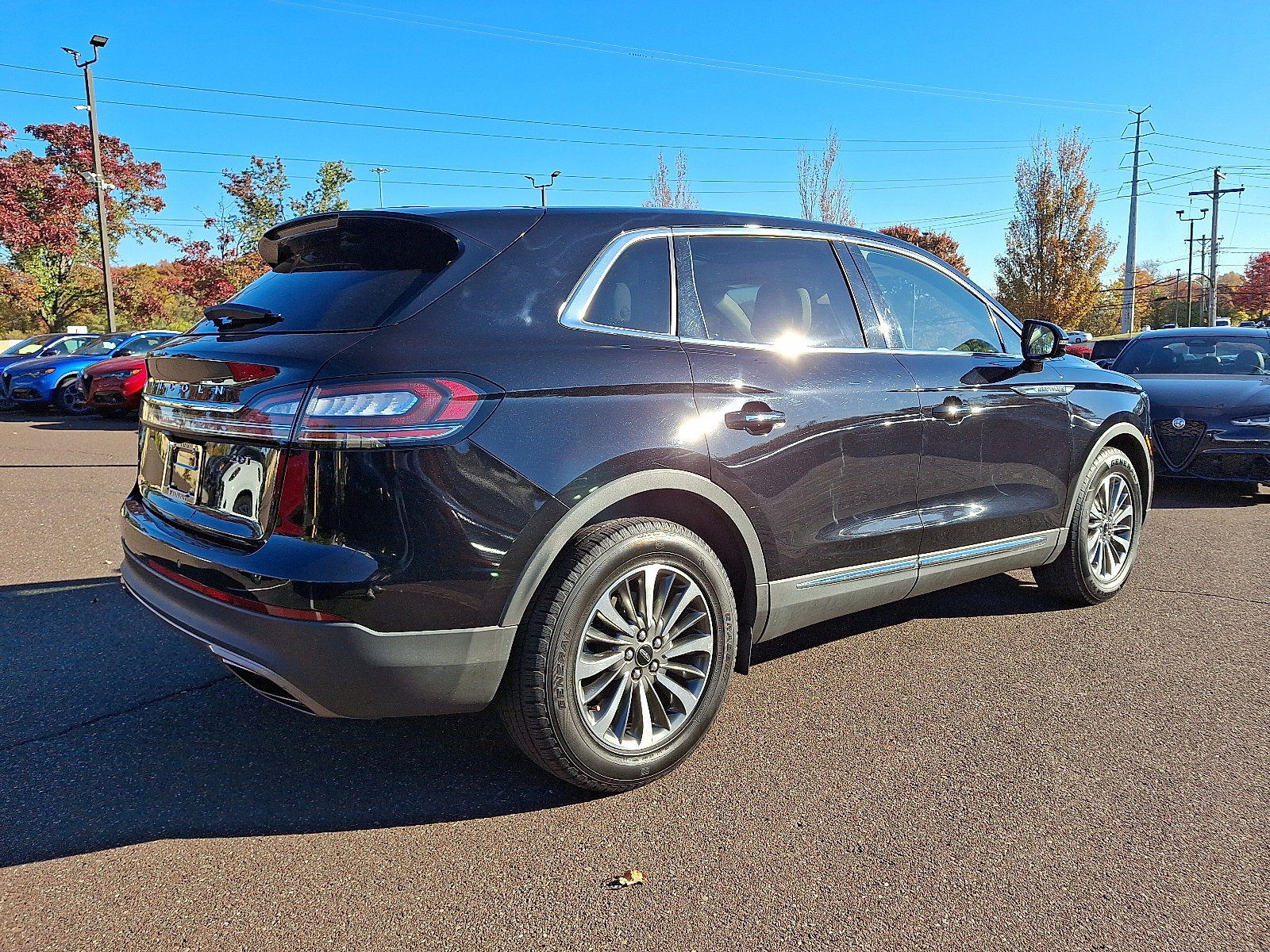 Used 2020 Lincoln Nautilus Reserve image 6