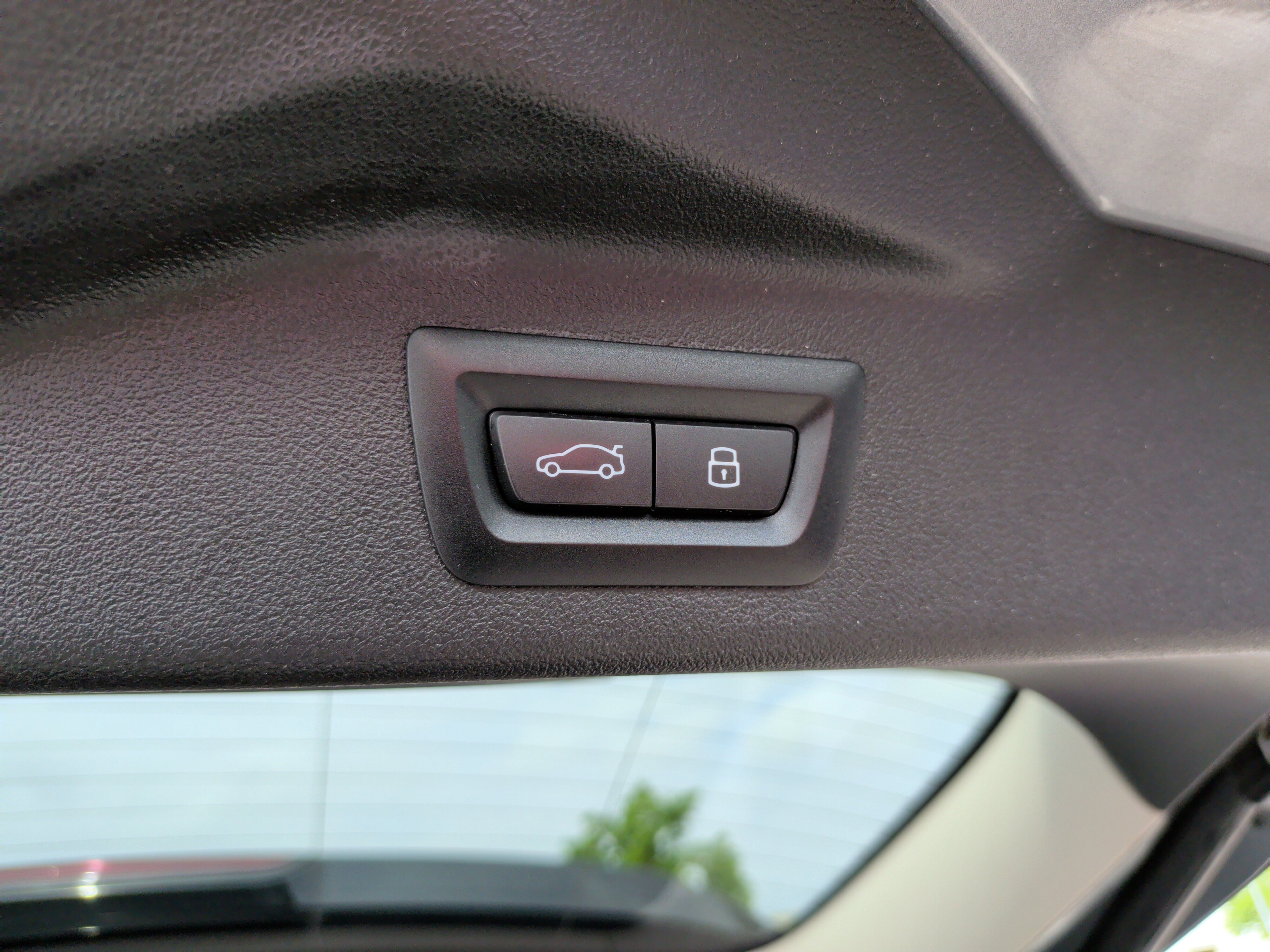 Certified 2024 BMW X7 xDrive40i w/ Executive Package image 42