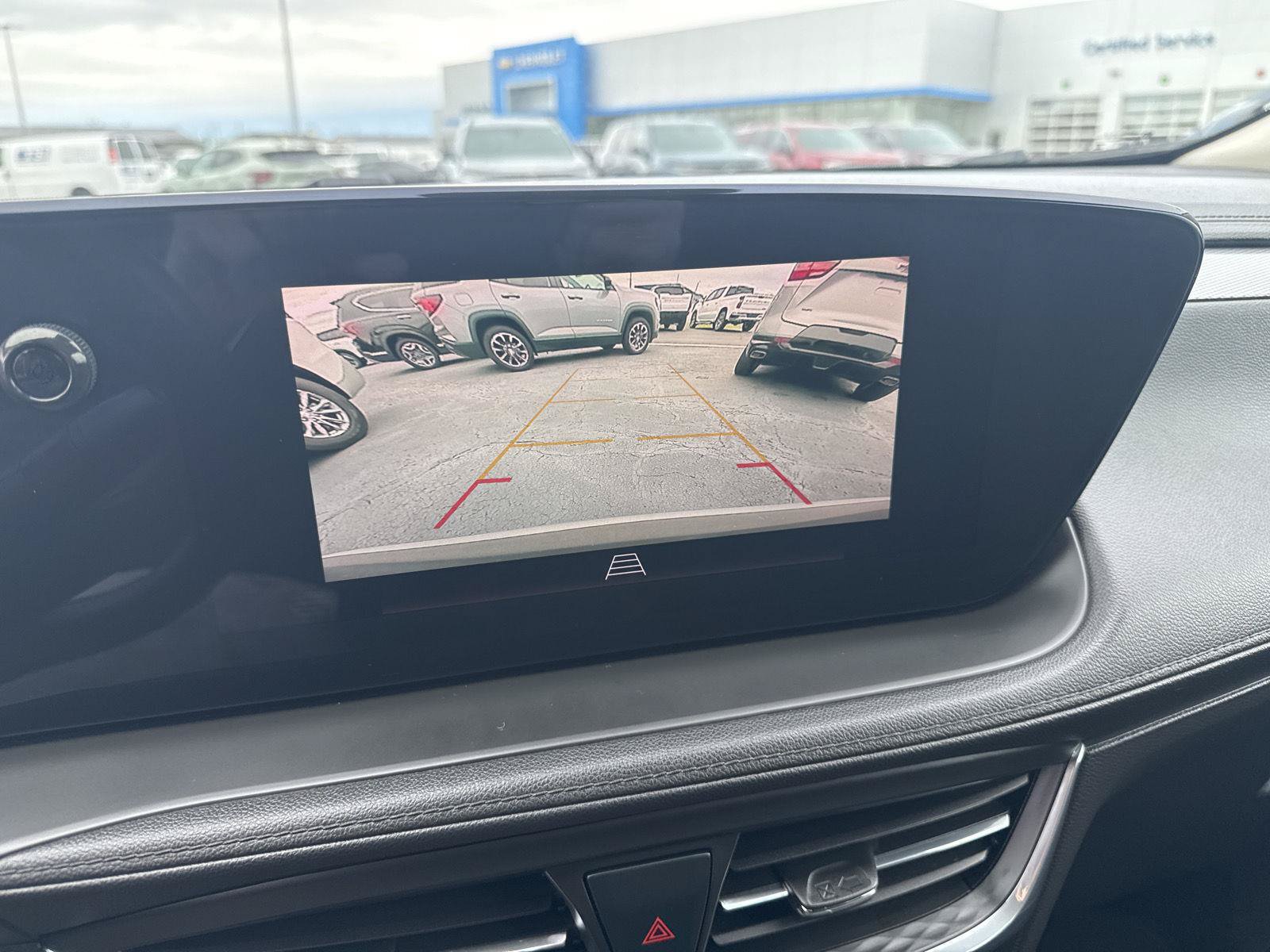 Used 2024 Buick Encore GX Preferred FWD image 24
