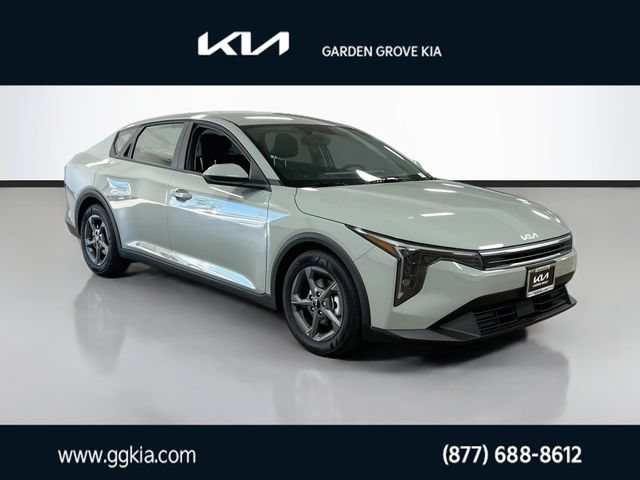 New 2026 Kia K4 FWD 360° Tour