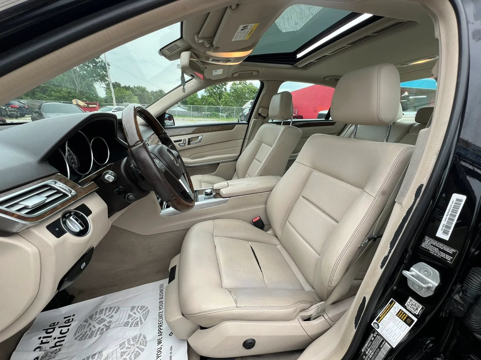 Used 2014 Mercedes-Benz E 350 4MATIC Sedan image 8